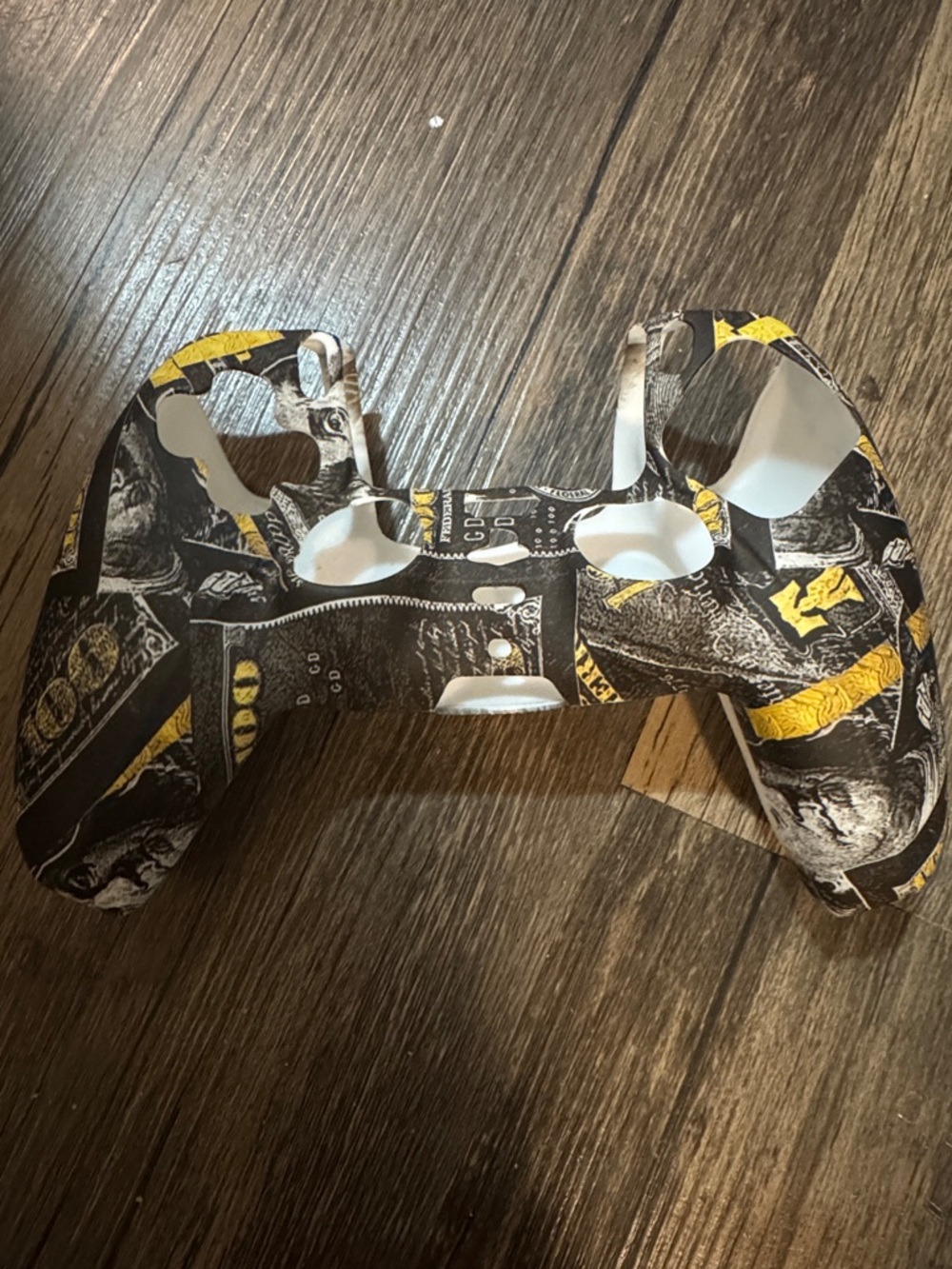 Black & Yellow Graphic Controller Skin Cover for VR/AR Gamepads money 💴 design